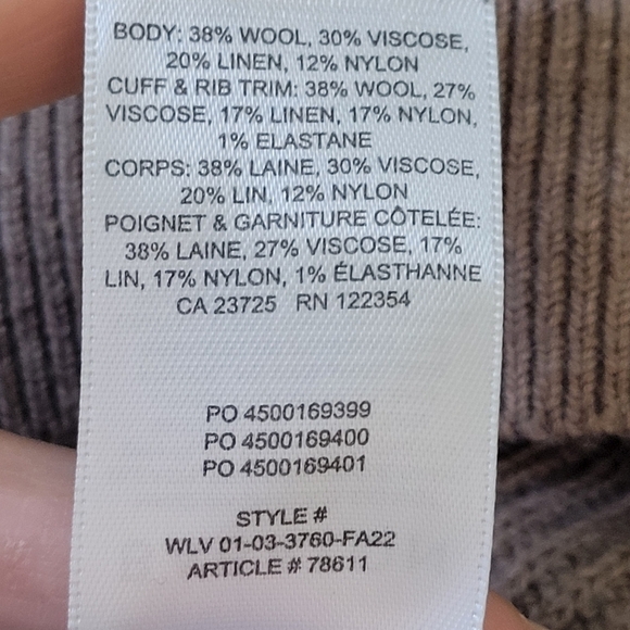 Aritzia Babaton Bespoke ribbed button V neck Cardigan beige Oversized xxs Small - Picture 6 of 6